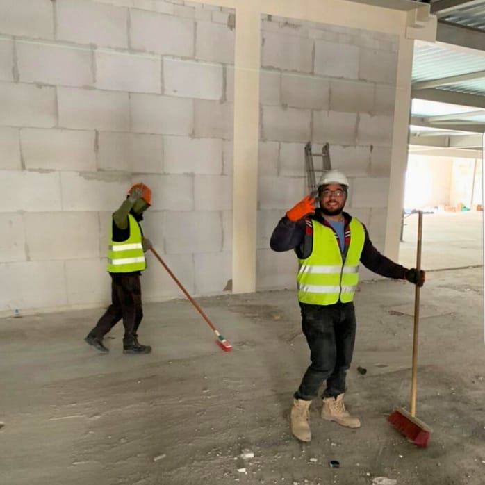 2 medwerker van sloop verken at Casco slopen in tilburg