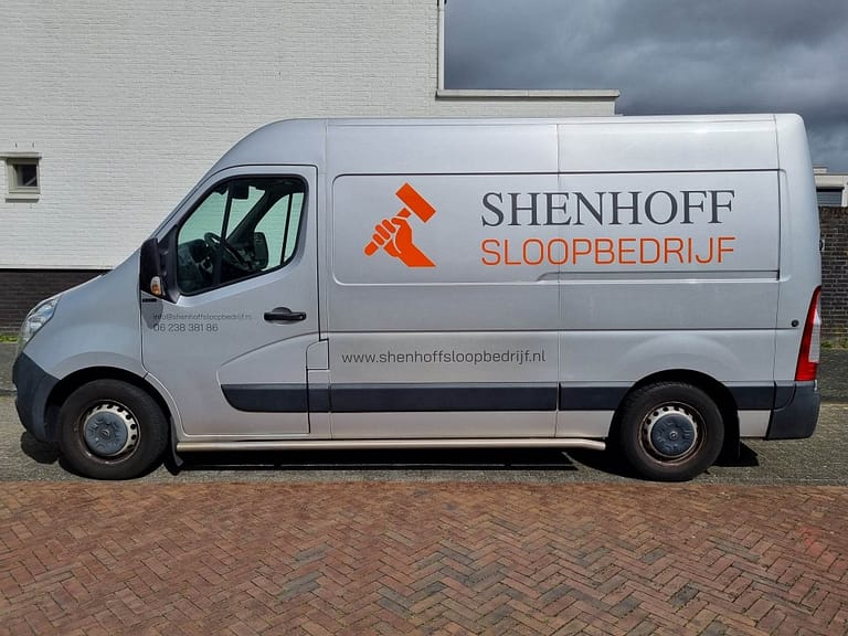 bidrijf minbus met logo